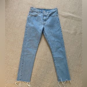 Levi’s 501 Skinny Raw Hem